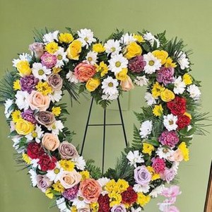 Bright Heart Wreath